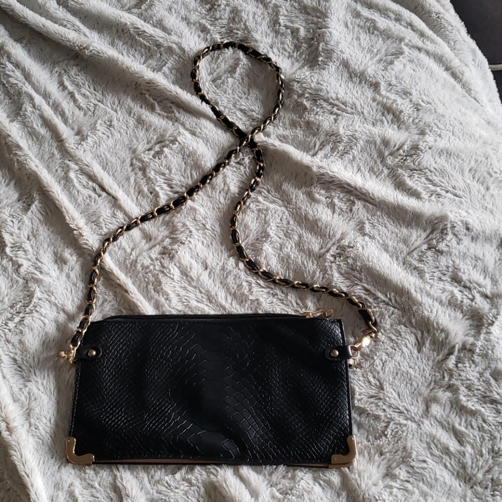 Double sided/zip cross body purse